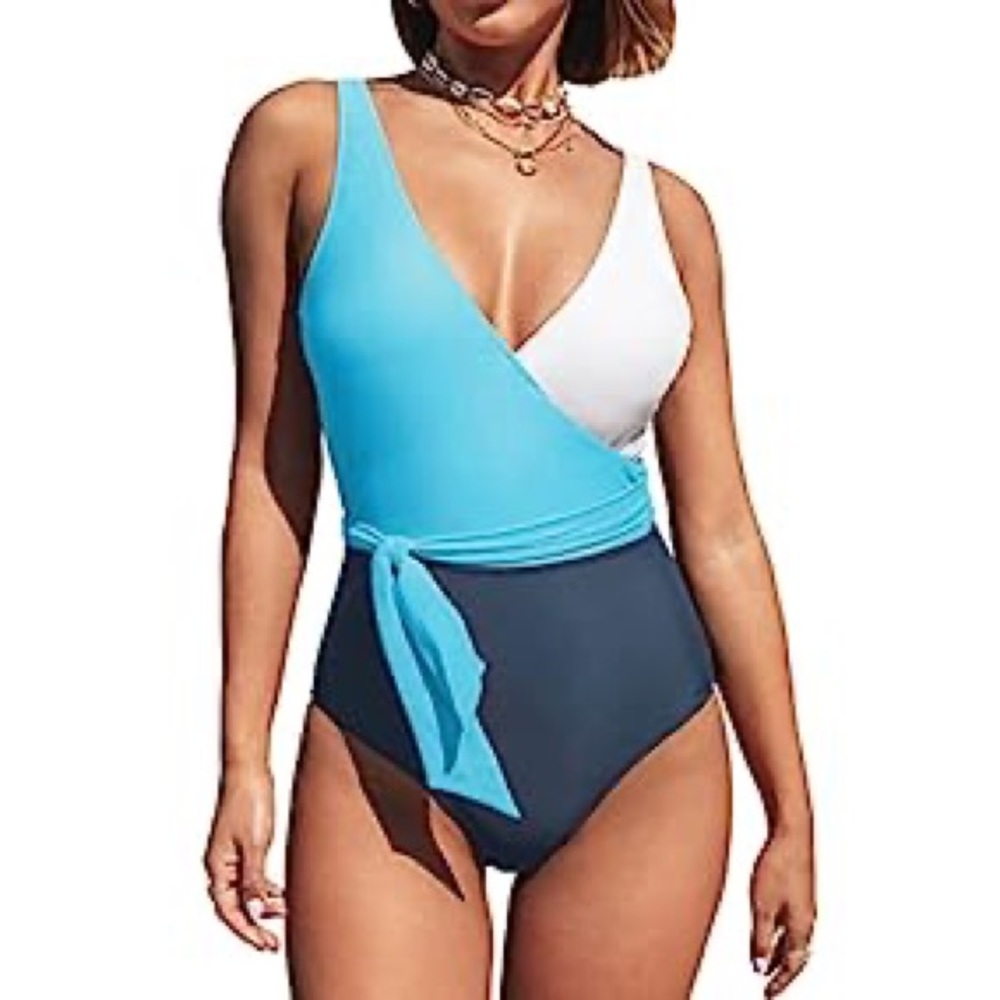 Cupshe one piece women’s swimming suit